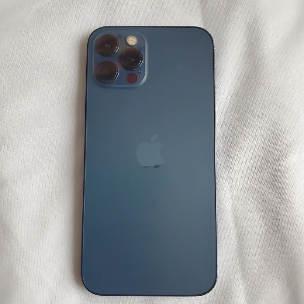 Iphone 12 Pro READ DESCRIPTION (Unlocked)